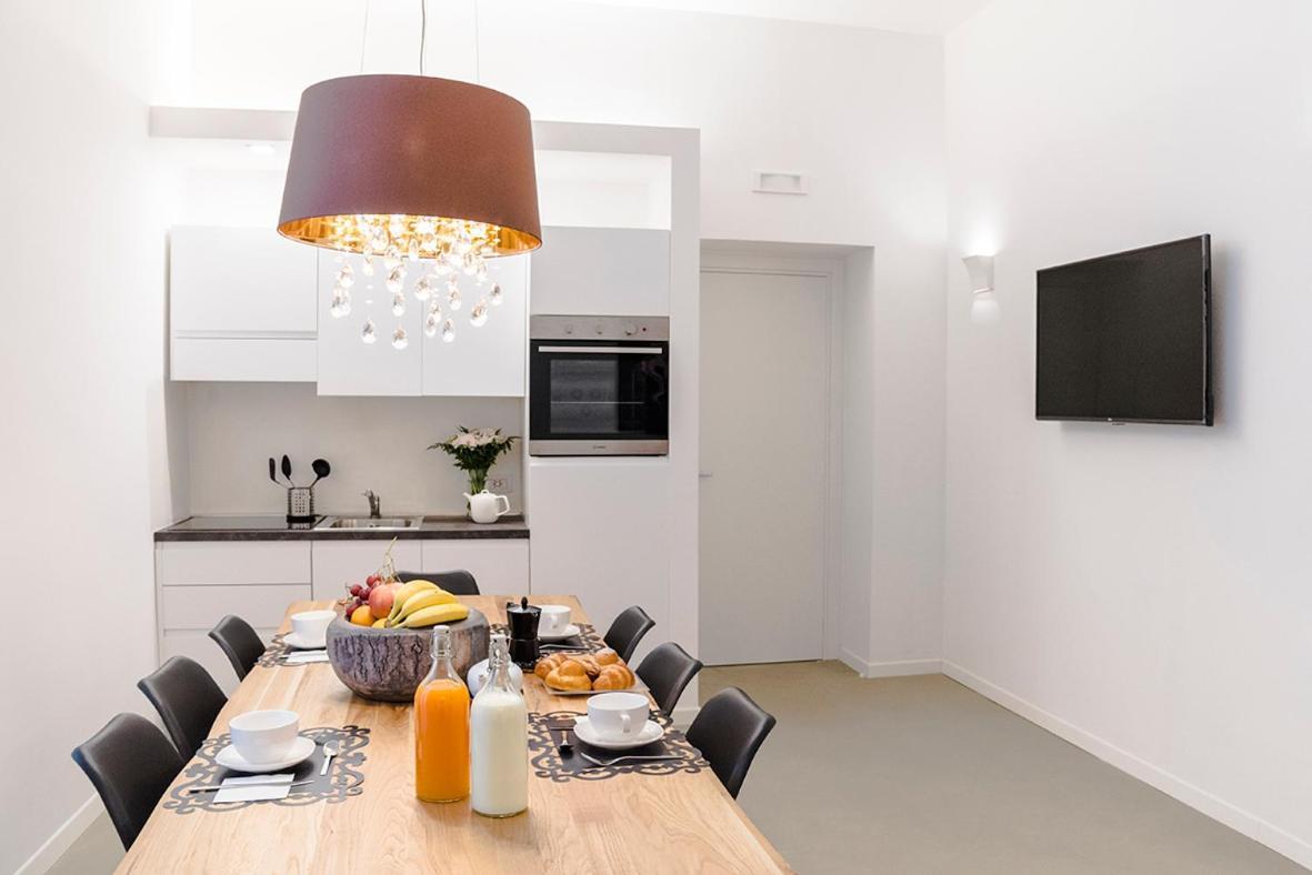 A Misura Duomo & - Ls Bed & Breakfast Napoli